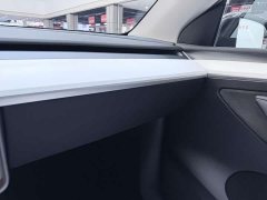 Tesla Model Y Standard Range RWD - ფოტო 13