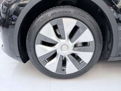 Tesla Model Y Standard Range RWD - ფოტო 5