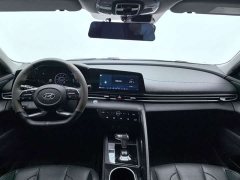 Hyundai Elantra 2022 1.5L CVT Luxury - ფოტო 13