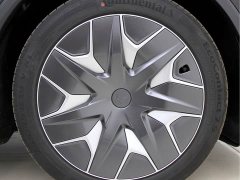 Tesla Model Y L 2025 Long Range All-Wheel Drive - ფოტო 16