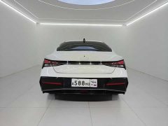 Hyundai Elantra 2023 1.5L CVT Luxury - ფოტო 5