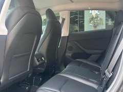 Tesla Model Y Rear-Wheel Drive - ფოტო 6