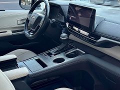 Toyota Sienna 2021 2.5L Hybrid Premium Edition - photo 18