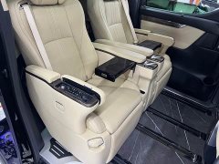 Toyota Vellfire 2021 Crown Hybrid 2.5L HV Premium Edition - ფოტო 14