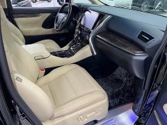 Toyota Vellfire 2021 Crown Hybrid 2.5L HV Premium Edition - ფოტო 19