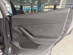 Tesla Model Y Performance All-Wheel Drive - ფოტო 13
