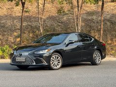 Lexus ES 2023 200 Excellence Edition - ფოტო 1