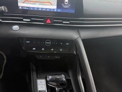 Hyundai Elantra 2022 1.5L CVT Luxury - ფოტო 9