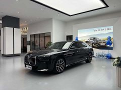 BMW 7 Series 2023 735Li M Sport Package - ფოტო 1