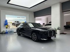BMW 7 Series 2023 735Li M Sport Package - ფოტო 3
