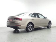 Skoda Octavia 2022 1.5L Automatic Comfort Edition - ფოტო 2