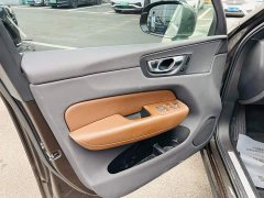 Volvo XC60 2022 B5 AWD Smart Luxury Edition - ფოტო 11