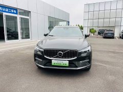 Volvo XC60 2022 B5 AWD Smart Luxury Edition - ფოტო 2