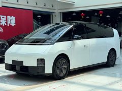 Li Auto MEGA 2025 Home Family Edition - ფოტო 1