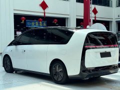 Li Auto MEGA 2025 Home Family Edition - ფოტო 16