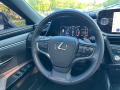 Lexus ES 200 Excellence Edition - ფოტო 10