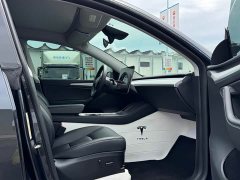 Tesla Model Y Rear-Wheel Drive - photo 5