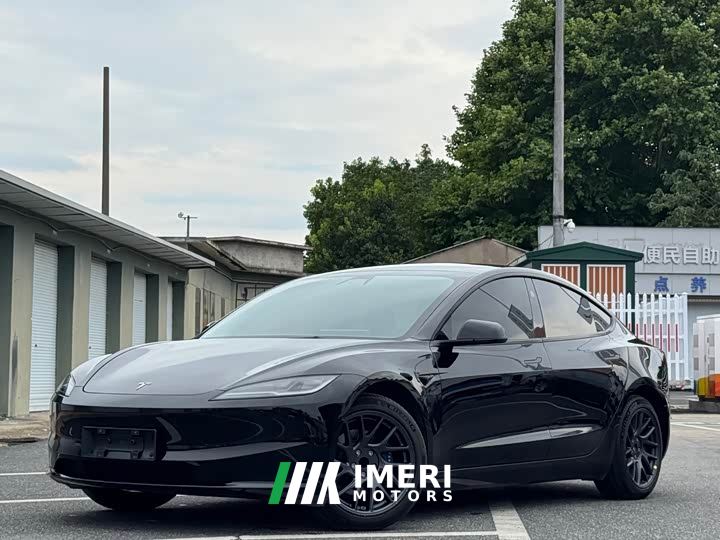Tesla Model 3 Rear-Wheel Drive