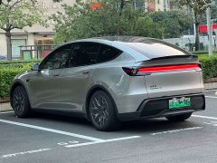 Tesla Model Y L Long Range All-Wheel Drive - photo 5