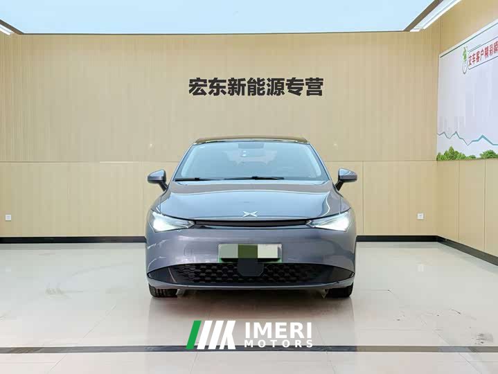 XPeng P5 500 Smart Edition - автомобиль из Китая