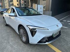Buick Zhijing L7 Extended Range Avvia - ფოტო 2