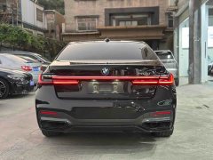 BMW 7 Series 740Li Premier M Sport Package - ფოტო 8
