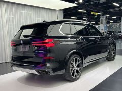BMW X5 xDrive 30Li M Sport Luxury Night Edition Package - ფოტო 9