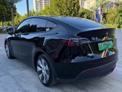 Tesla Model Y Standard Range RWD - ფოტო 4
