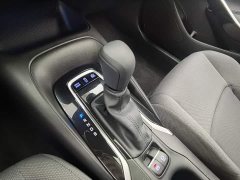 Toyota Corolla Hybrid 1.8H E-CVT Luxury - ფოტო 13