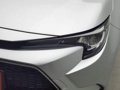 Toyota Corolla Hybrid 1.8H E-CVT Luxury - ფოტო 7