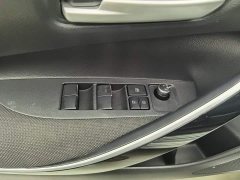 Toyota Corolla Hybrid 1.8H E-CVT Luxury - ფოტო 9