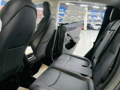 Tesla Model Y Rear-Wheel Drive - ფოტო 7