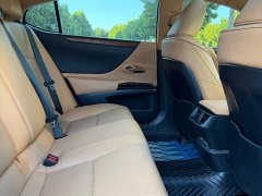 Lexus ES 200 Luxury - ფოტო 11