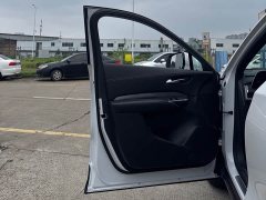 Cadillac XT4 2024 28T FWD Luxury - ფოტო 8