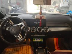 Mercedes-Benz GLB 220 Dynamic - ფოტო 12