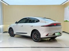 IM Motors Zhiji LS6 Lingxi Intelligent Driving Edition - ფოტო 17