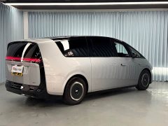 Li Auto Li Xiang MEGA Ultra - ფოტო 11
