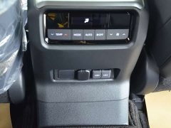 Prado 2.4T All-Capable TX 5-Seater - ფოტო 9