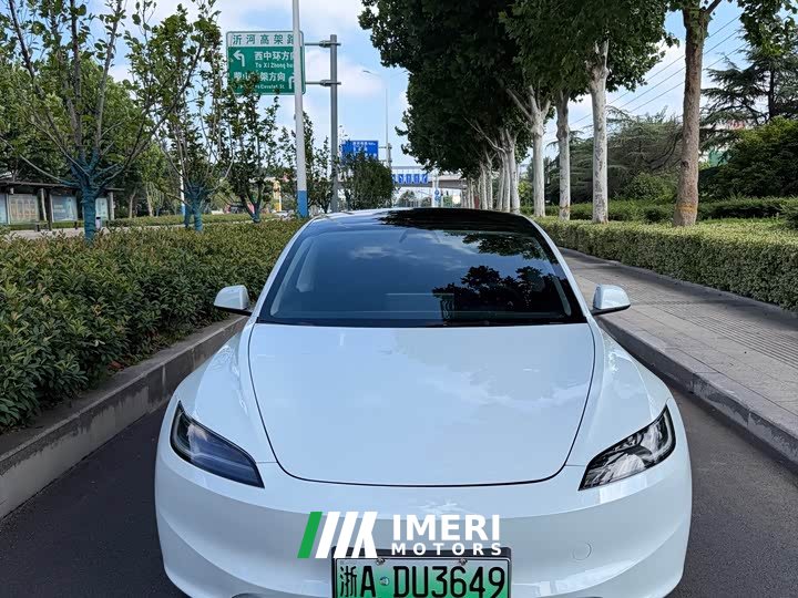 Tesla Model 3 Rear-Wheel Drive