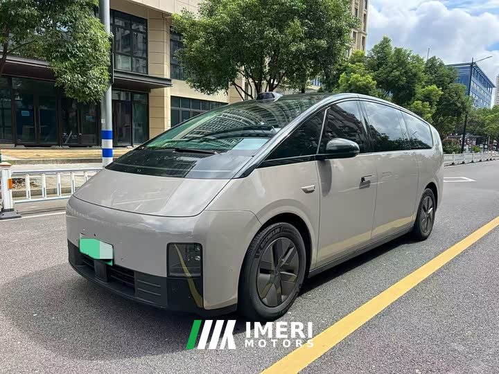 Li Auto Li Xiang MEGA 2024 Ultra - ავტომობილი ჩინეთიდან