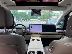 Li Auto Li Xiang MEGA 2024 Ultra - ფოტო 10