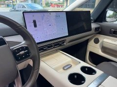 Li Auto Li Xiang MEGA 2024 Ultra - ფოტო 8