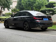 BMW 3 Series 325i M Sport Night Edition Package - ფოტო 4