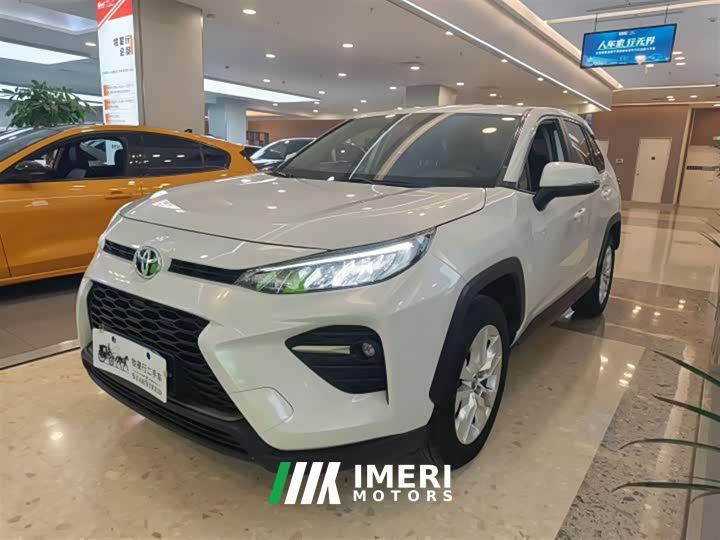 Toyota Wildland Facelift 2.0L CVT FWD Leading Edition