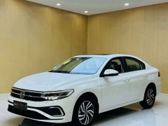 Volkswagen Bora 200TSI DSG Comfort Navigation Edition - ფოტო 1