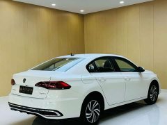 Volkswagen Bora 200TSI DSG Comfort Navigation Edition - ფოტო 11