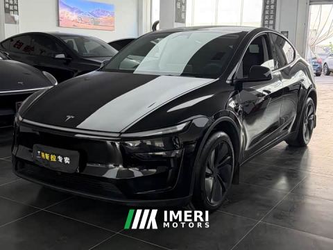 2025 Tesla Model Y Rear-Wheel Drive