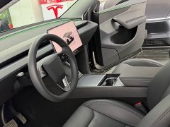 Tesla Model Y Rear-Wheel Drive - ფოტო 6
