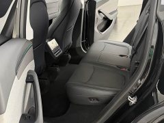 Tesla Model Y Rear-Wheel Drive - ფოტო 8