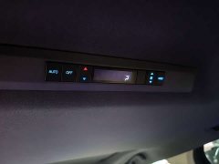 Toyota Sienna 2021 2.5L Hybrid Luxury - ფოტო 14
